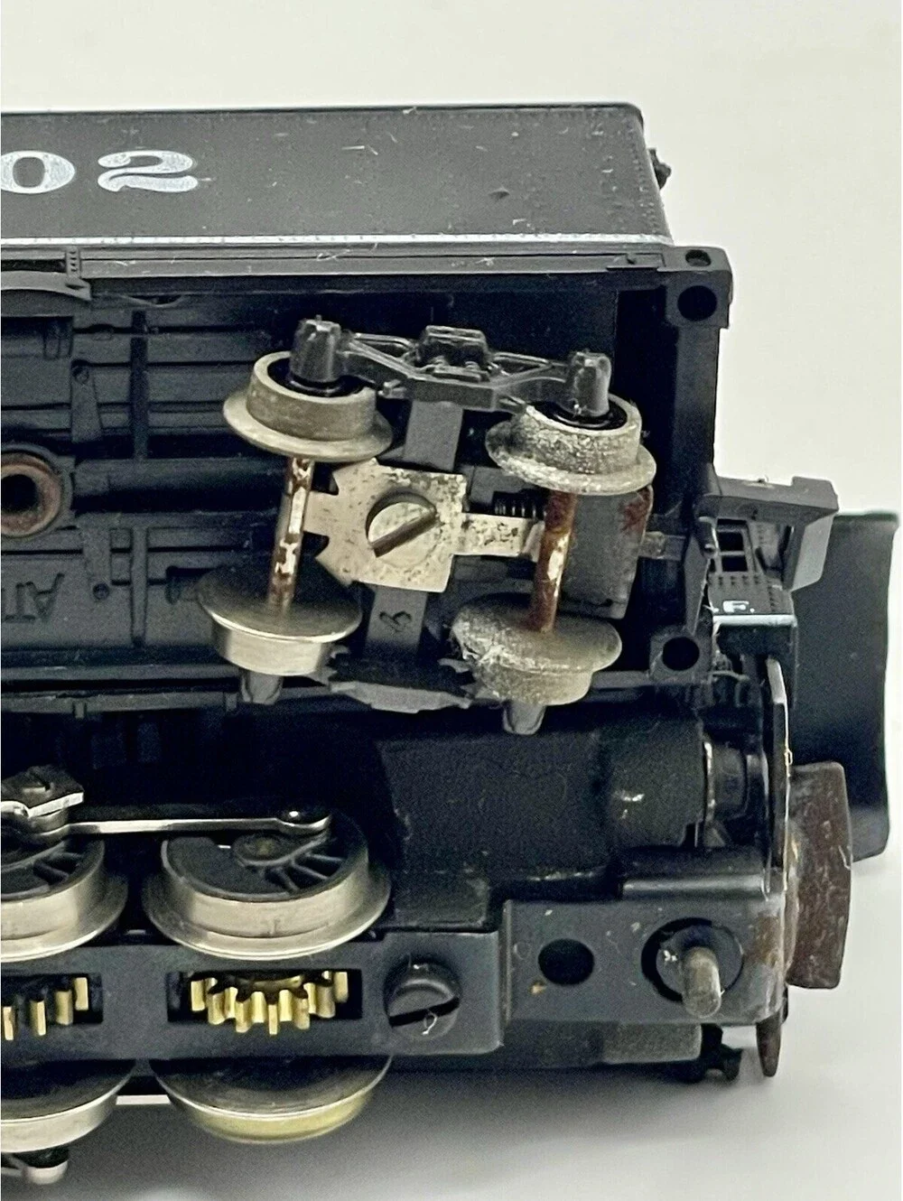 Atlas N Gauge 0-8-0 2111 AT&SF Steam Locomotive Train Engine 102 Tender W/ Case